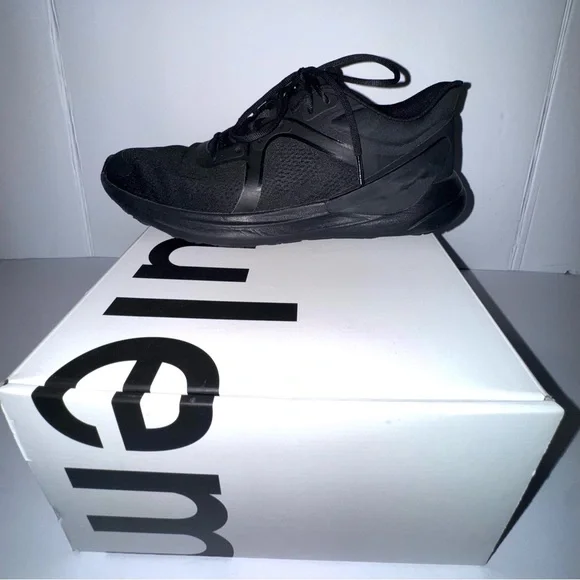 Lululemon Chargefeel Low Sneakers – Black – Size 11 (Like New) - Picture 8 of 9